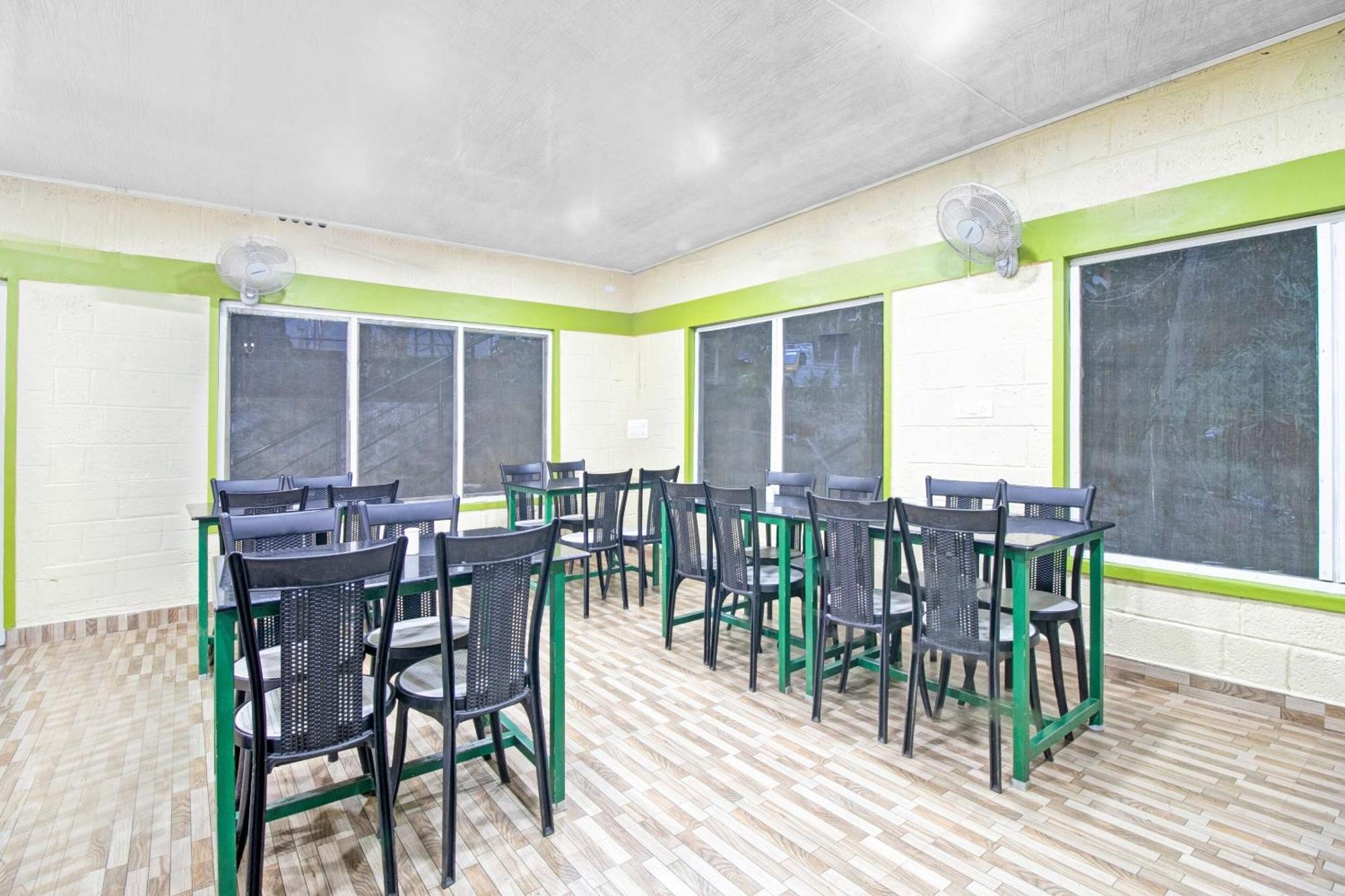 Super Capital O Pop Tavern Kazhakkottam Vettutura Zewnętrze zdjęcie
